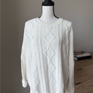 Hollister Women’s Ivory Cable Knit Sweater - Cozy Textured Pullover